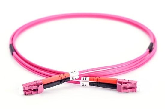 Digitus Fiber Optik Multimode Pembe 2 Metre OM4 LC/LC Patch Kablo  (DK-2533-02-4) - 50/125m Duplex LSZH Kablo