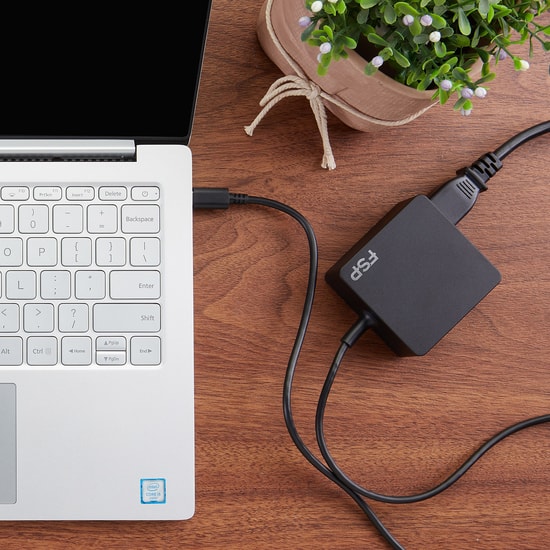 FSP FSP065-A1BR3 65W Type-C Adaptör - USB-C Güç Kablosu, 65W Hızlı Şarj, Dizüstü Bilgisayar Uyumlu Şarj Cihazı