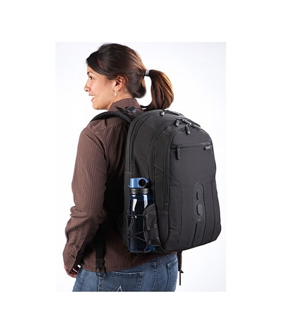 Targus EcoSpruce 15.6" Siyah Sırt Çantası (TBB013EU) - Geri Dönüştürülmüş Kumaş, Su Geçirmez Taban, Hızlı Erişim Cepli