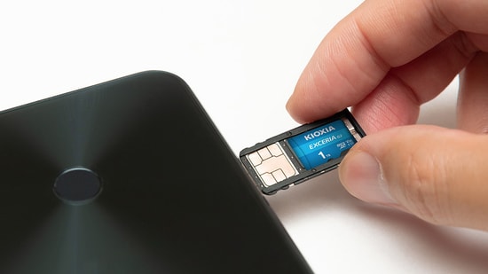 Kioxia Exceria G2 1TB Micro SDXC Hafıza Kartı (LMEX2L001TG2) - 100/50MB/s, 4K, Class 10, UHS-I, U3, V30, SD Adaptörlü
