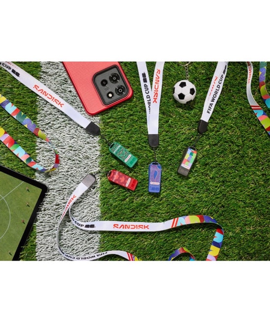 SANDISK FIFA World Cup 2026 Type-C Flash Bellek SDCZIA-128G-G46 128GB - 300MB/s Okuma Hızı, USB-C Bağlantı