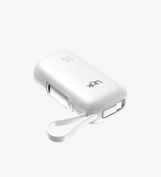LinkTech MP11 Mini Type-C ve Lightning Şarj Kablolu 22.5W 9600mAh Beyaz Hızlı Powerbank - Dijital Ekran, Kompakt Boyut