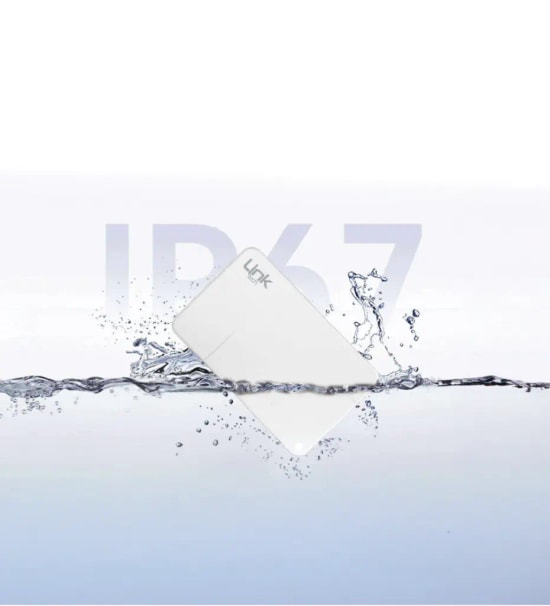 LinkTech G103 2si 1 Arada Takip Özellikli Kayıp Önleyici Beyaz Dijital Kartvizit - Kablosuz Şarj, IP67, GPS, NFC, 100mAh