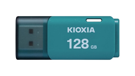 Kioxia LU202L128GG4 128GB Açık Mavi TransMemory USB 2.0 Flash Bellek - Kayar Kapak, USB-A Uyumlu, 2 Yıl Garanti