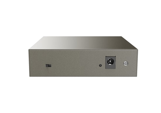 Tenda TEF1106P 4 Port 63W PoE 10/100 Switch - 1x Uplink, 1x NVR, 250m İletim Mesafesi, Metal Kasa, Yönetilemez Masaüstü