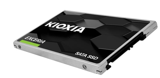 KIOXIA Exceria 960GB 2.5" SATA 3D NAND SSD (LTC10Z960GG8) - 555/540 MB/s Okuma/Yazma, Darbeye Dayanıklı, TRIM Desteği