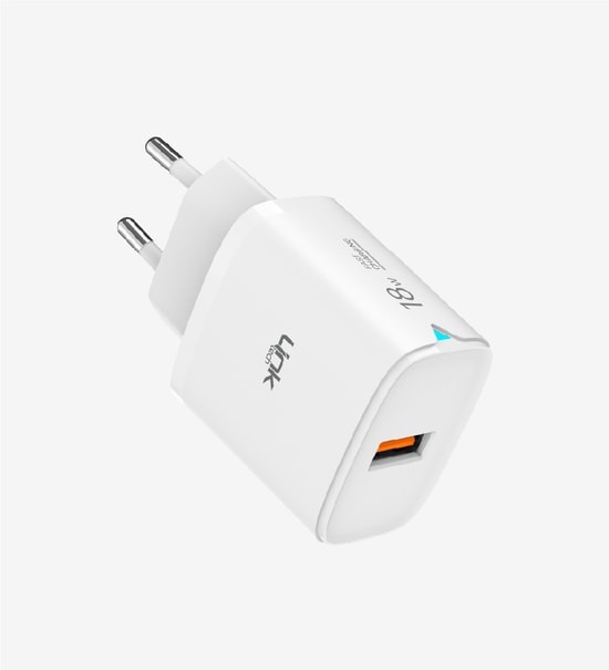 LinkTech C303 18W USB-A Tip-C Kablolu Siyah Hızlı Şarj Aleti (LSC-C303/BLACK) - 18W Güç, Qualcomm QC 3.0, Kablolu