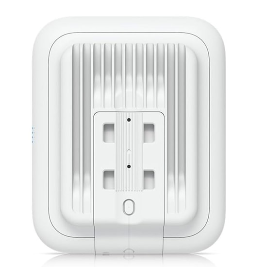Ubiquiti U7-Outdoor AX5700 WiFi 7 Dış Ortam Access Point - 465m Kapsama, PoE+, 2.5G LAN, 250 Kullanıcı, Adaptörsüz, IPX6