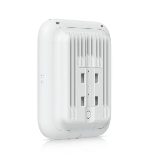 Ubiquiti U7-Outdoor AX5700 WiFi 7 Dış Ortam Access Point - 465m Kapsama, PoE+, 2.5G LAN, 250 Kullanıcı, Adaptörsüz, IPX6